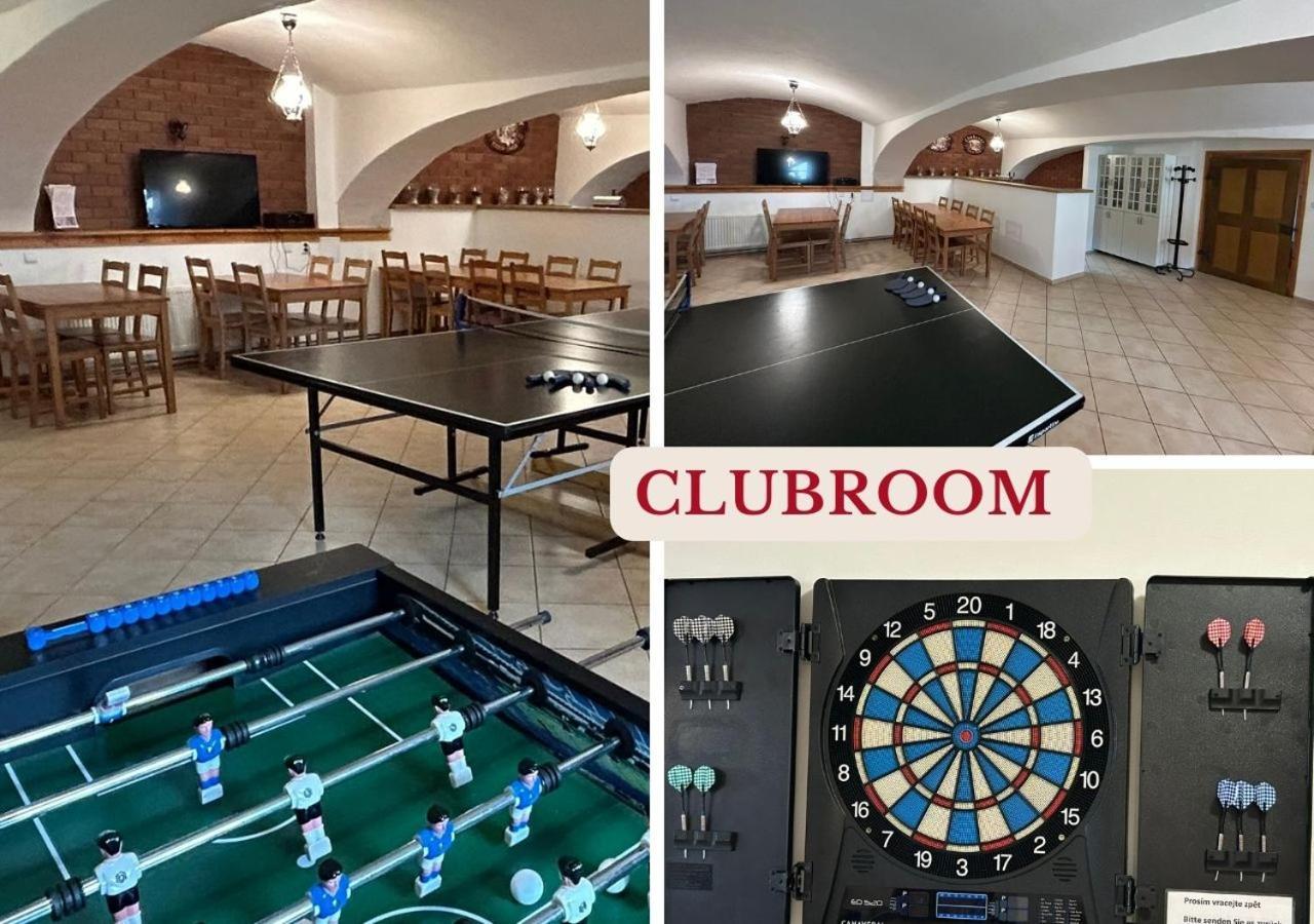 Dvůr Stráň Hotel Karlsbad Eksteriør billede