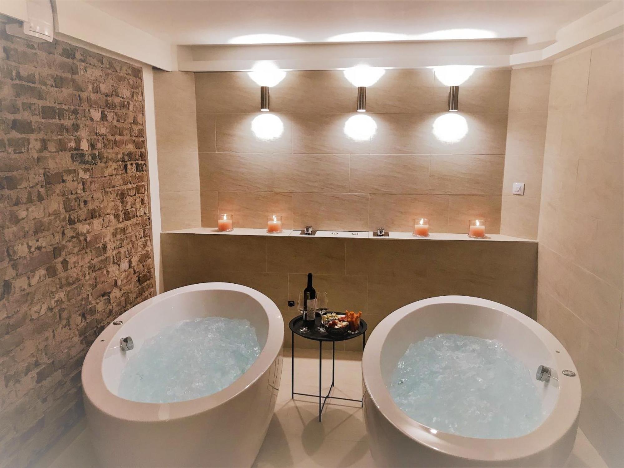 Dvůr Stráň Hotel Karlsbad Eksteriør billede